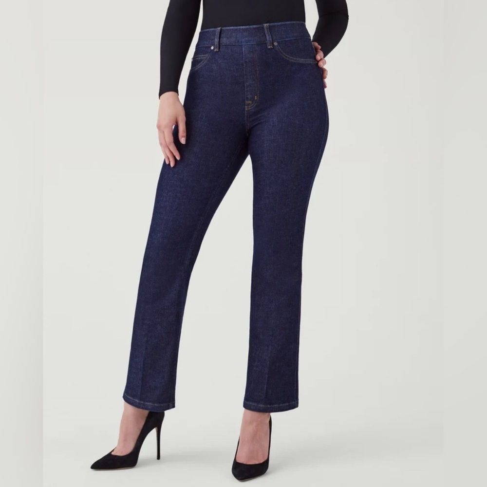 Spanx Kick Flare Cropped in Raw Indigo- Size XS Petite